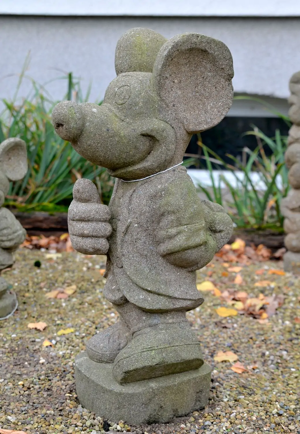  Product image 3 of the product “Standing mouse on base, ca. 85 cm high ”